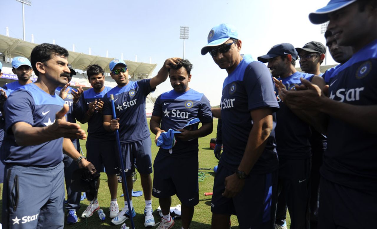 Kedar Jadhav receives his maiden international cap, India v Sri Lanka, 5th ODI, Ranchi, November 16, 2014