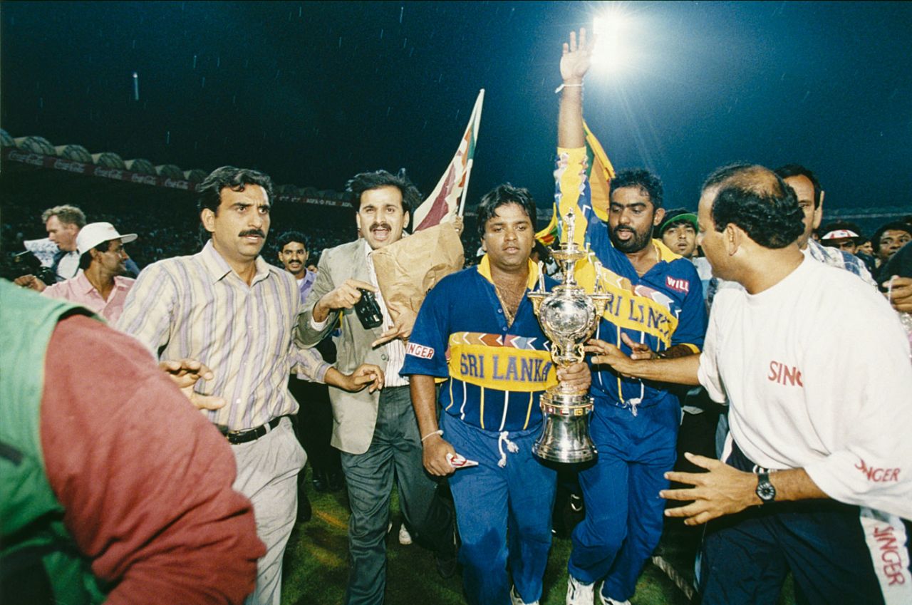 Arjuna Ranatunga and Asanka Gurusinha celebrate after winning the World Cup, Australia v Sri Lanka, World Cup 1996, final, Lahore, March 17, 1996