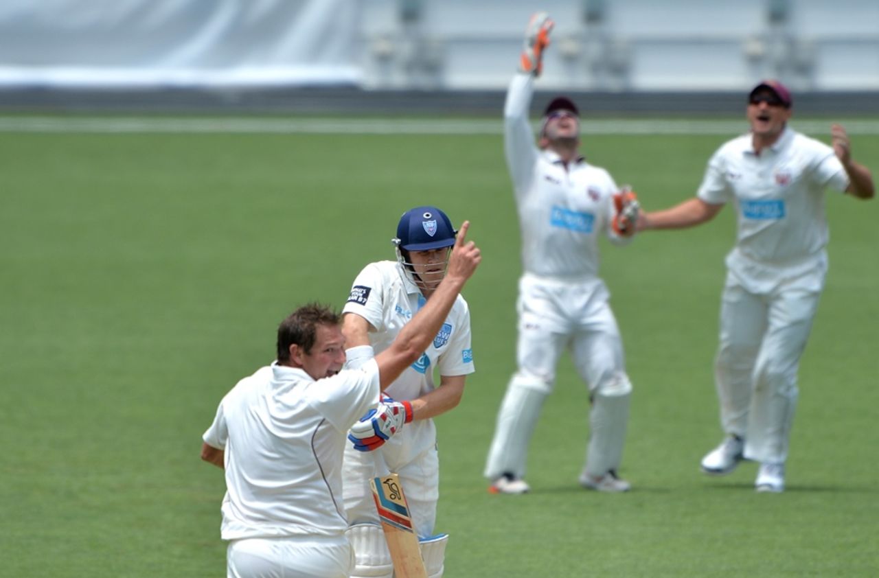 Ryan Harris celebrates a wicket, Queensland v New South Wales, Sheffield Shield, 4th day, Brisbane, November 19, 2014