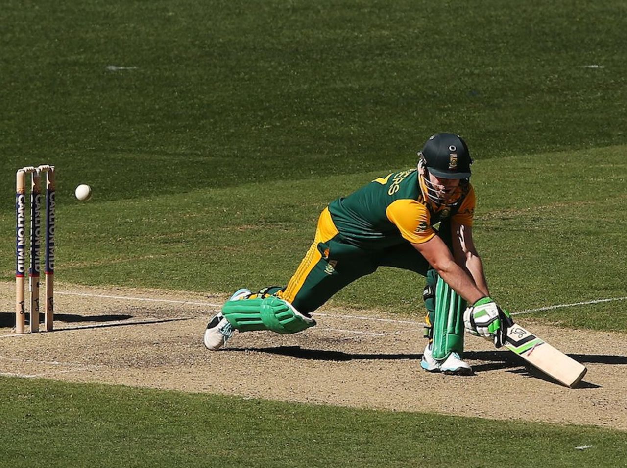 AB de Villiers plays the reverse sweep, Australia v South Africa, 4th ODI, Melbourne, November 21, 2014