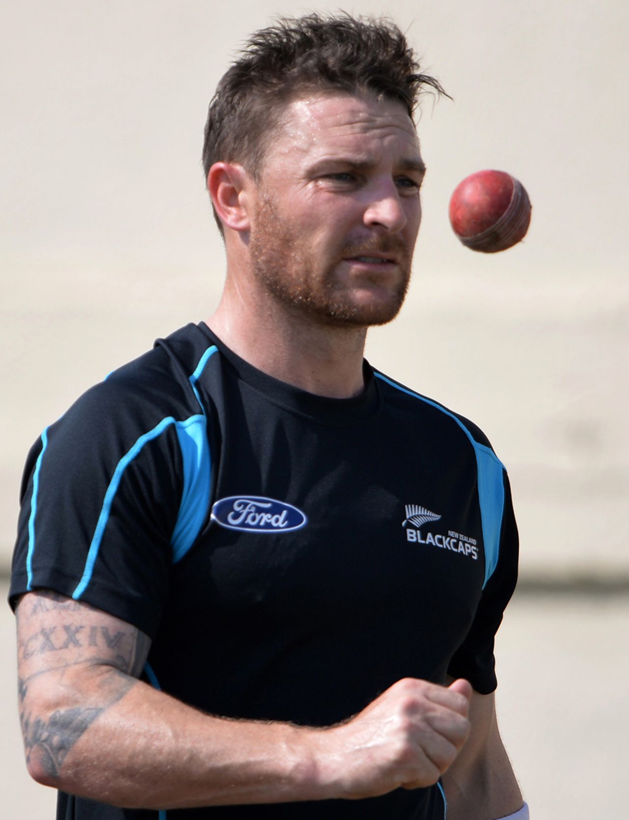 Brendon McCullum gets ready for a bowl in the nets, Pakistan v New Zealand 2014-15, Sharjah, November 24, 2014