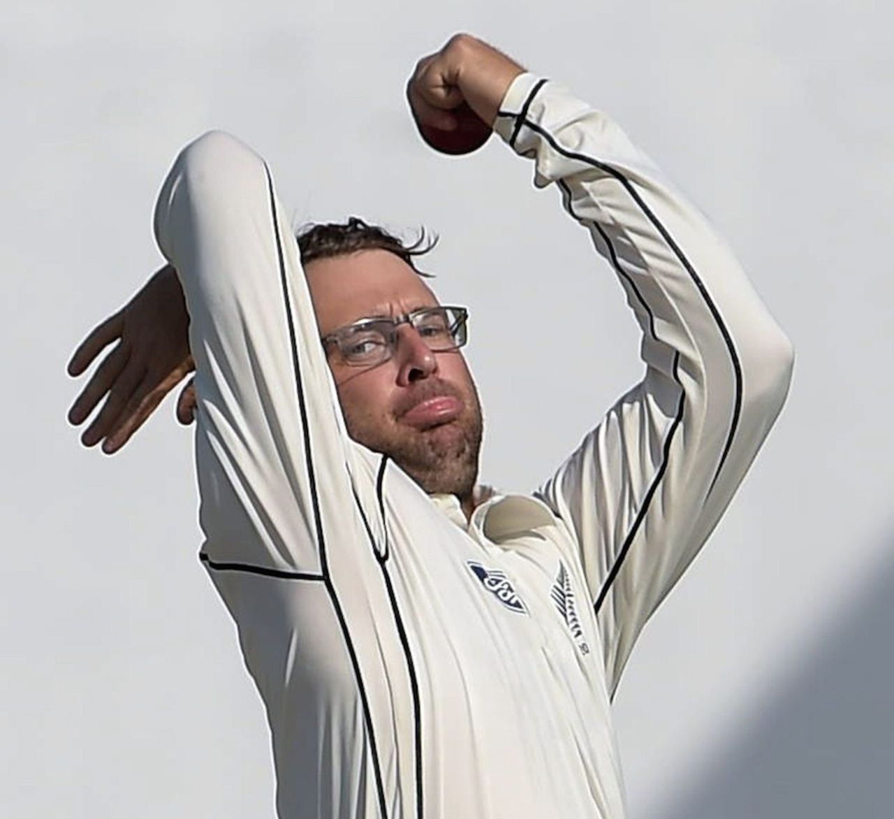 Daniel Vettori was called in to bowl first change, Pakistan v New Zealand, 3rd Test, Sharjah, 1st day, November 26, 2014