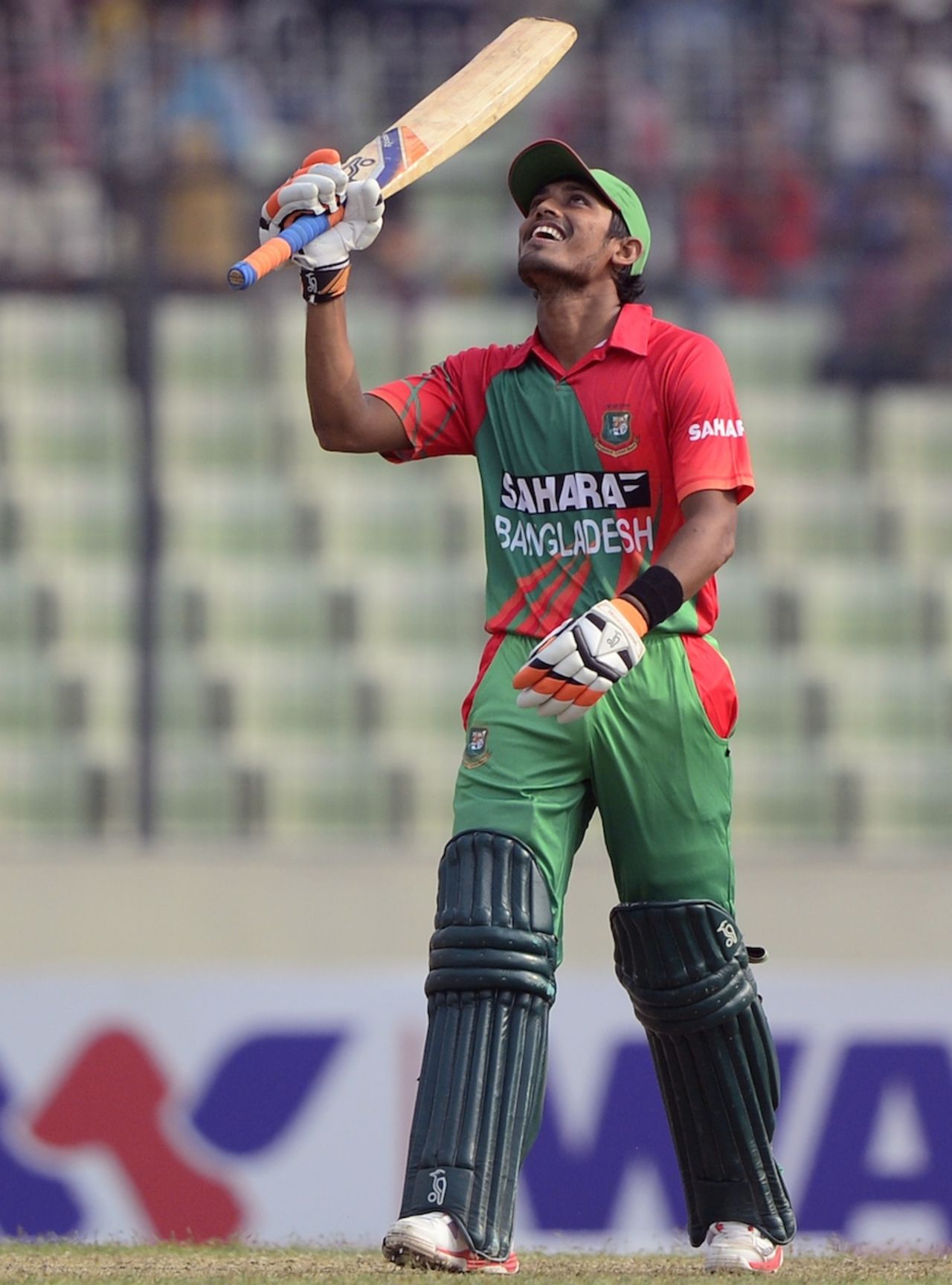 Anamul Haque celebrates his fifty, Bangladesh v Zimbabwe, 3rd ODI, Mirpur, November 26, 2014
