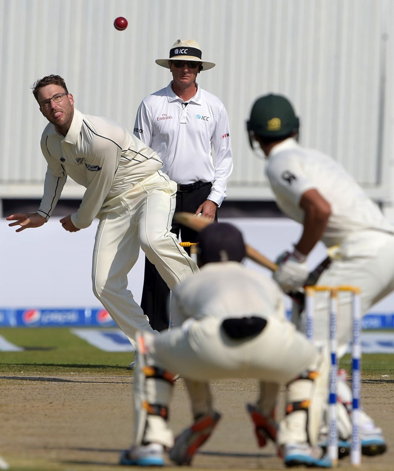 Daniel Vettori was playing his first Test in two years and four months, Pakistan v New Zealand, 3rd Test, Sharjah, 1st day, November 26, 2014