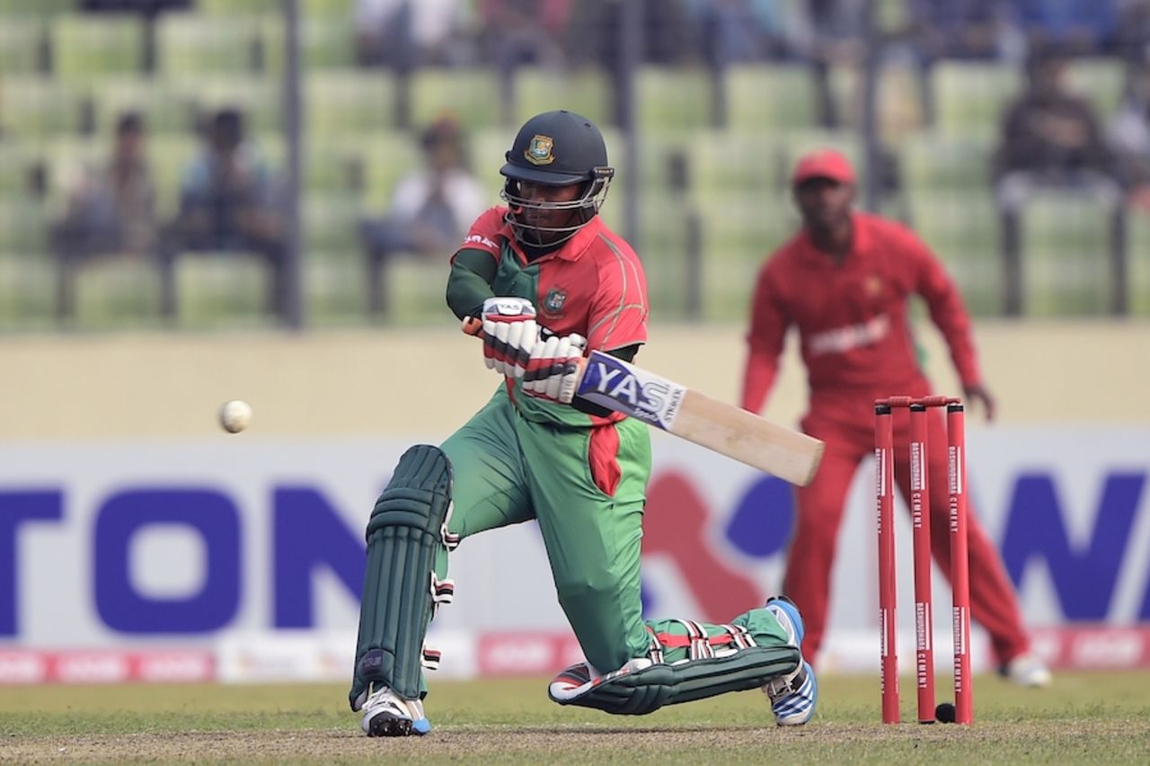 Shakib Al Hasan slammed four fours, Bangladesh v Zimbabwe, 3rd ODI, Mirpur, November 26, 2014