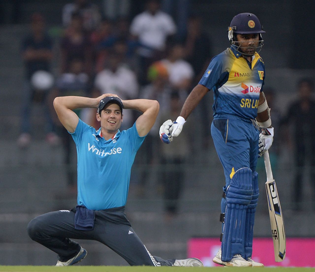 Alastair Cook was inches away from taking Mahela Jayawardene at leg slip first ball, Sri Lanka v England, 1st ODI, Colombo, November 26, 2014