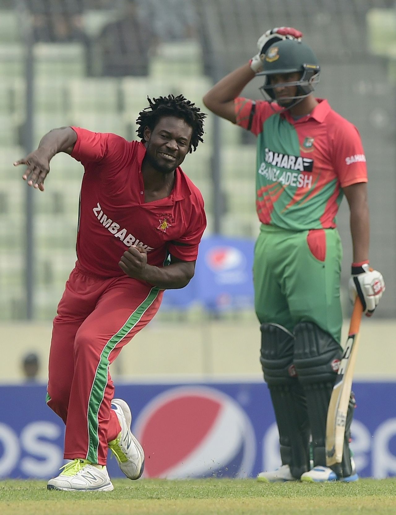 Solomon Mire picked up three wickets, Bangladesh v Zimbabwe, 4th ODI, Mirpur, November 28, 2014