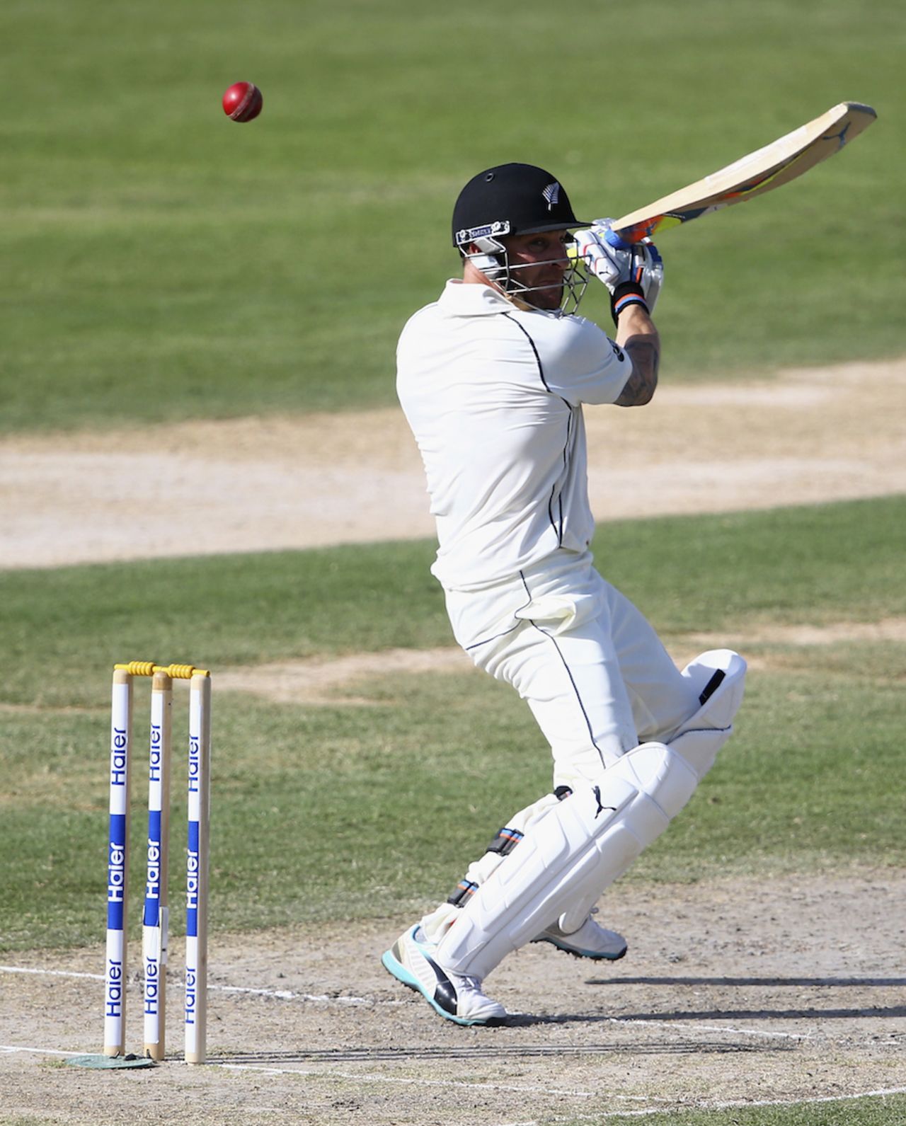 Brendon McCullum guides the ball off the back foot, Pakistan v New Zealand, 3rd Test, Sharjah, 2nd day, November 28, 2014
