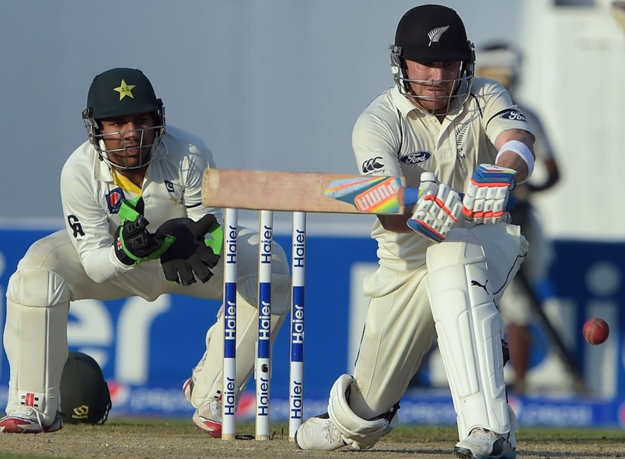 Brendon McCullum prepares to sweep, Pakistan v New Zealand, 3rd Test, Sharjah, 2nd day, November 28, 2014