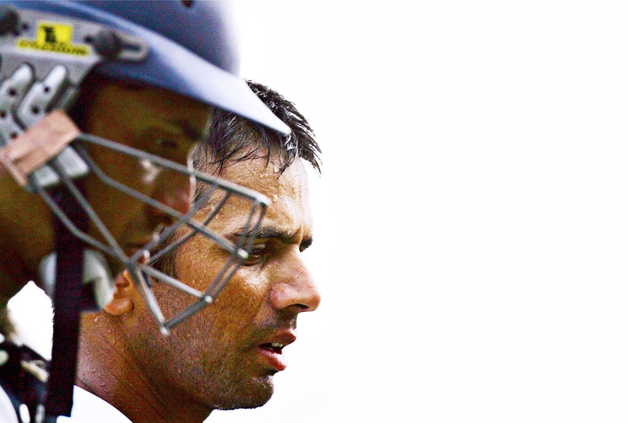 VVS Laxman and Rahul Dravid walk back after the third day's play, West Indies v India, 3rd Test, St Kitts, 3rd day, June 24, 2006
