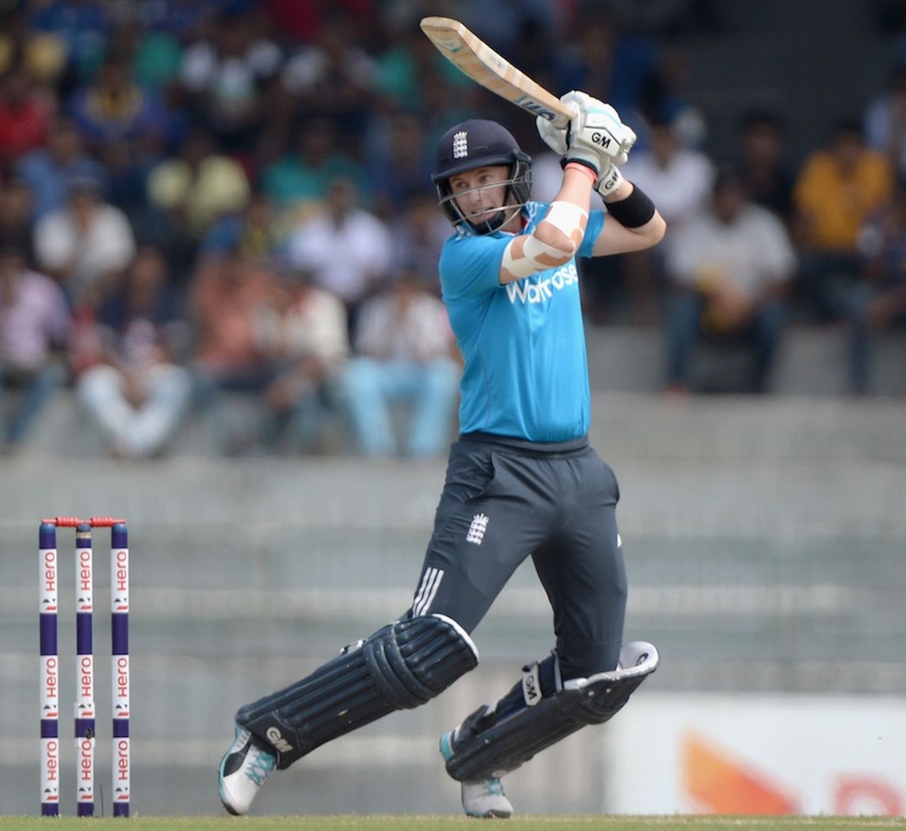 Joe Root plays the square drives, Sri Lanka v England, 4th ODI, Premadasa Stadium, Colombo, December 7, 2014