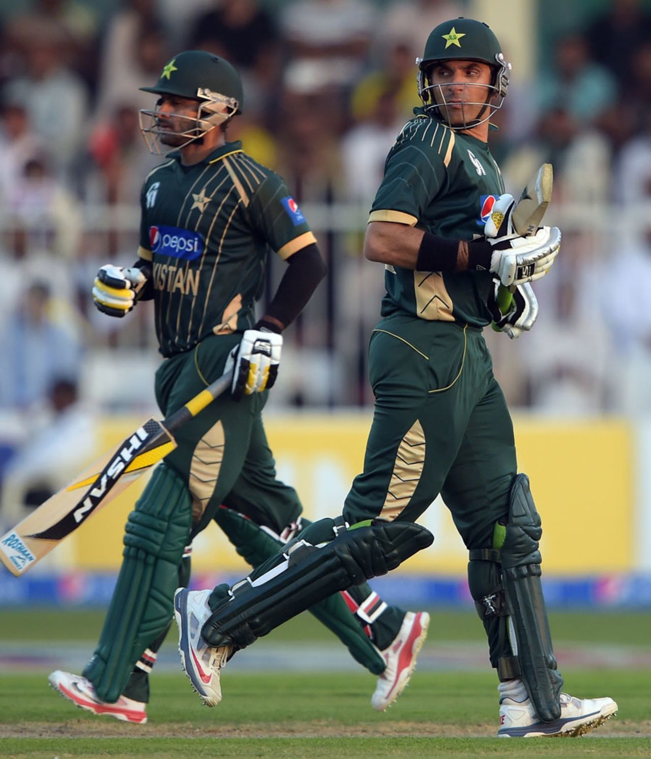 Mohammad Hafeez and Misbah-ul-Haq added 66 for the fifth wicket , Pakistan v New Zealand, 2nd ODI, Sharjah, December 12, 2014