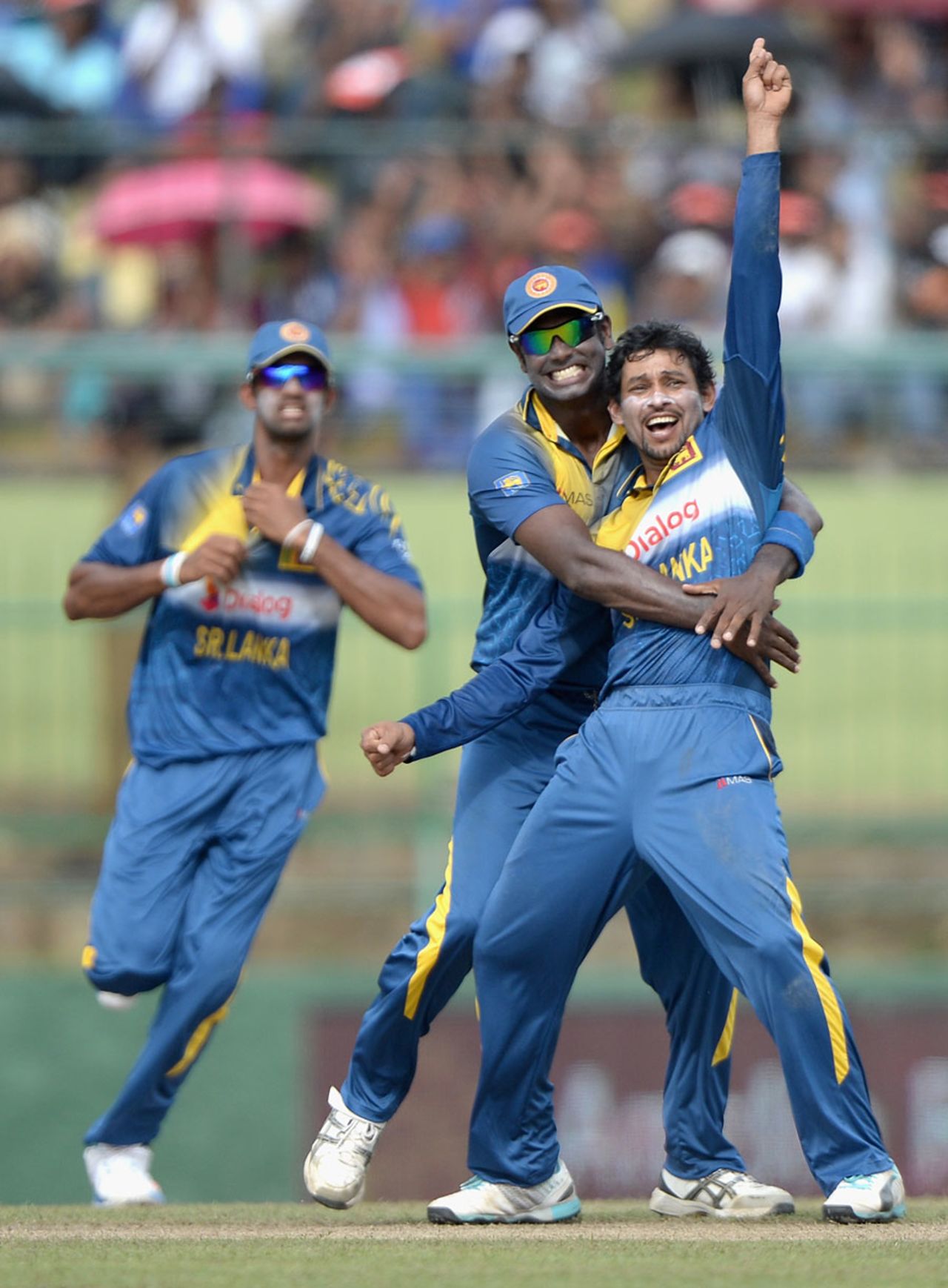 Tillakaratne Dilshan produced a wicked delivery to remove Moeen Ali, Sri Lanka v England, 6th ODI, Pallekele, December 13, 2014
