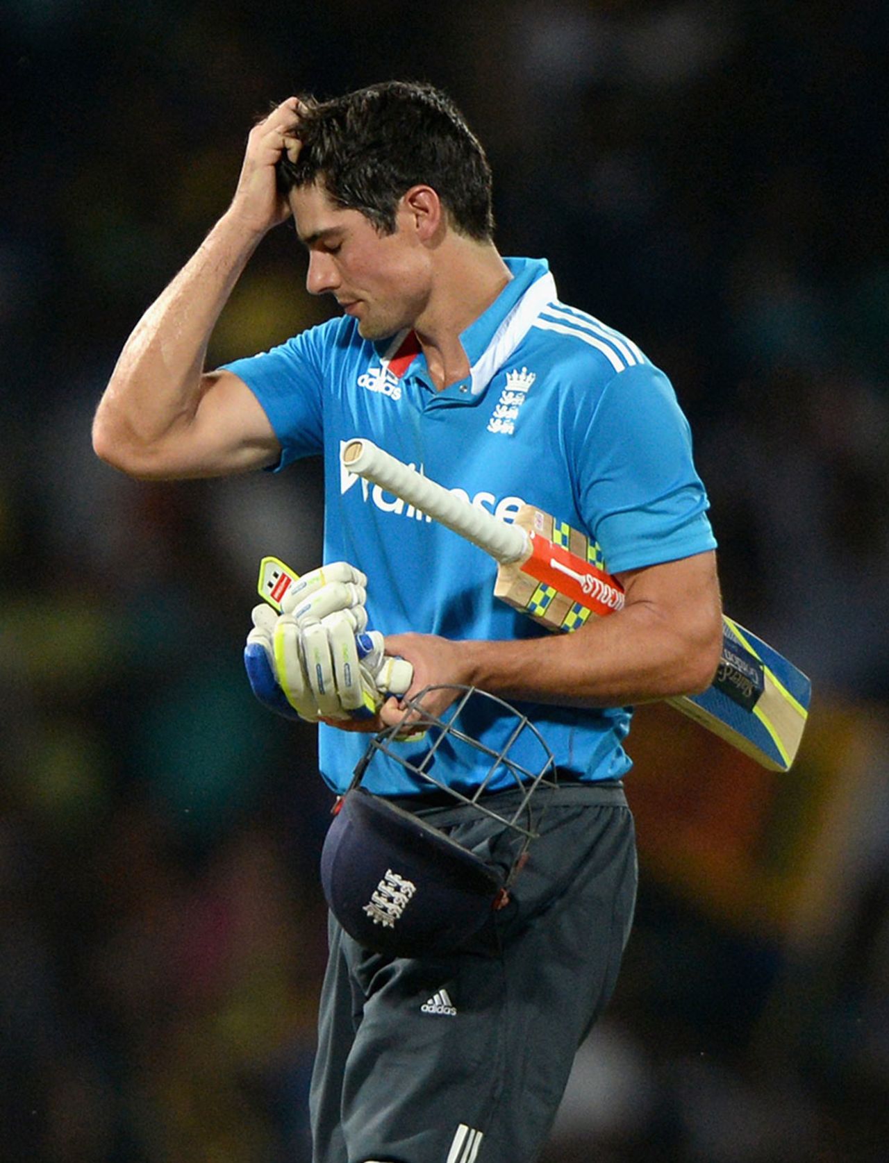 After several near-misses Alastair Cook fell for 32, Sri Lanka v England, 7th ODI, Colombo, December 16, 2014