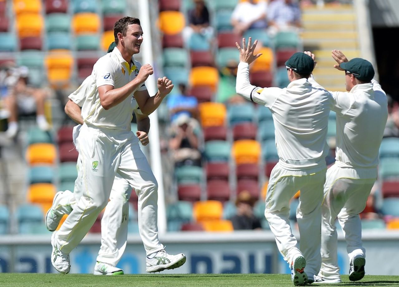 Josh Hazlewood dismissed Virat Kohli, Australia v India, 2nd Test, Brisbane, 1st day, December 17, 2014