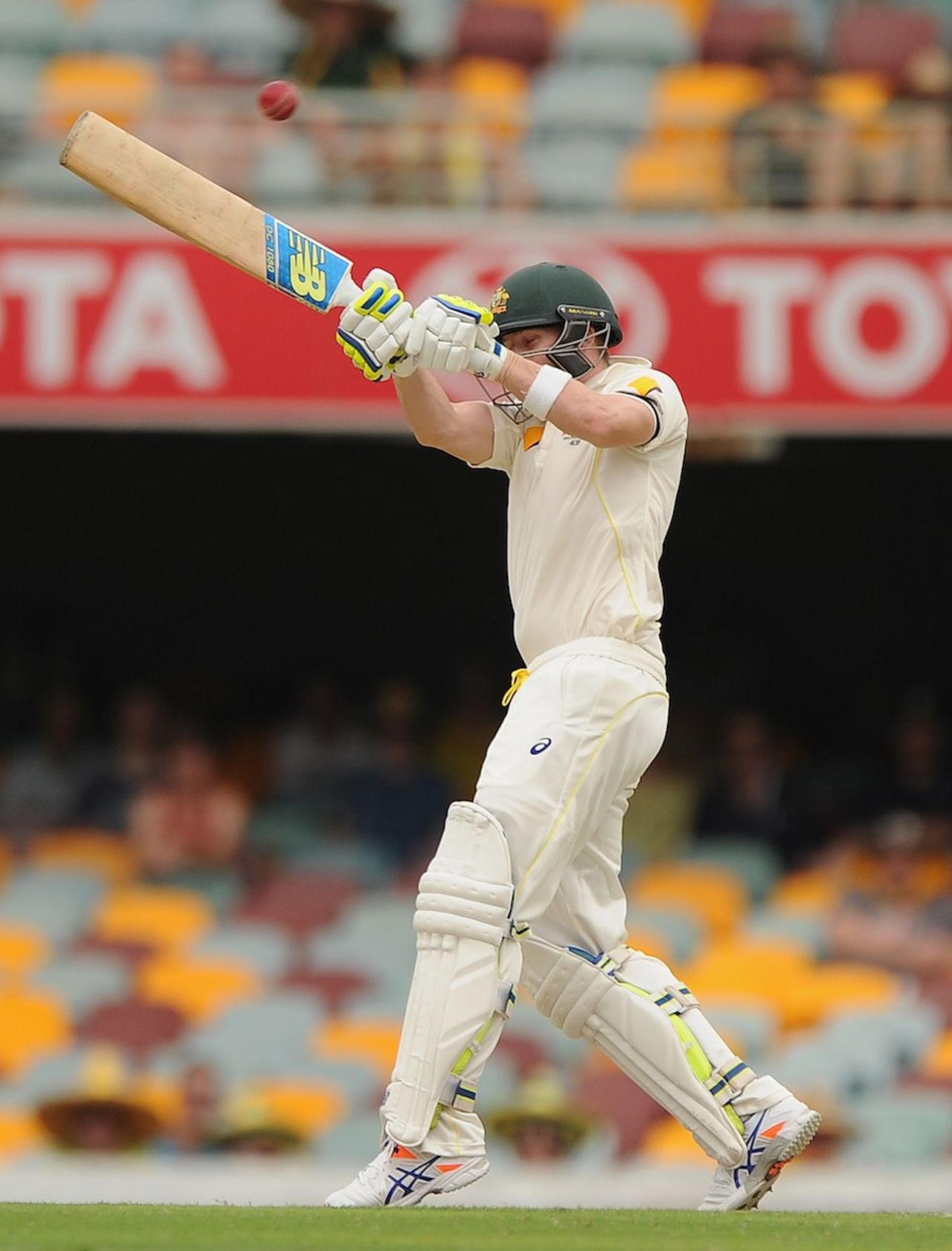 Steven Smith got off the mark with a hook, Australia v India, 2nd Test, Brisbane, 2nd day, December 18, 2014