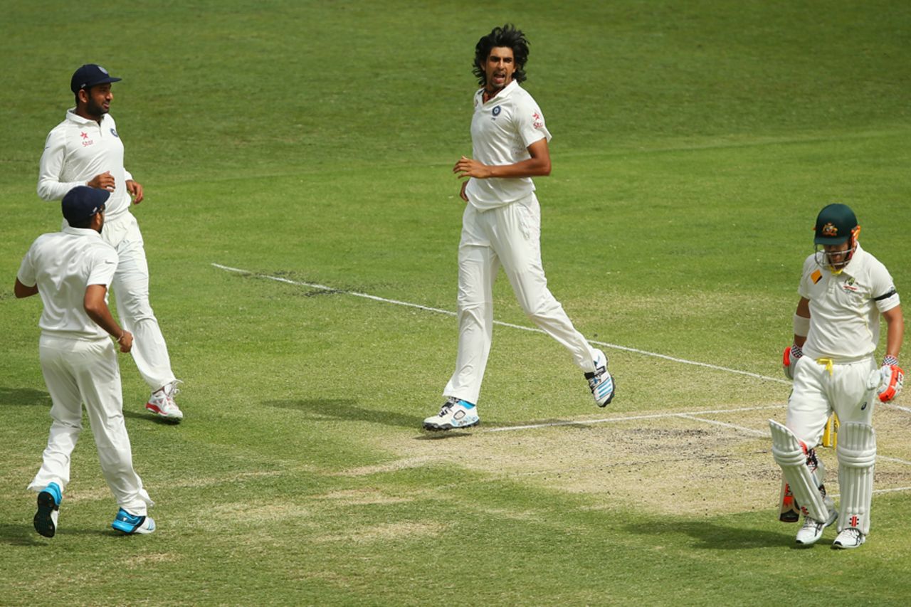 Ishant Sharma gives David Warner a send off, Australia v India, 2nd Test, Brisbane, 4th day, December 20, 2014