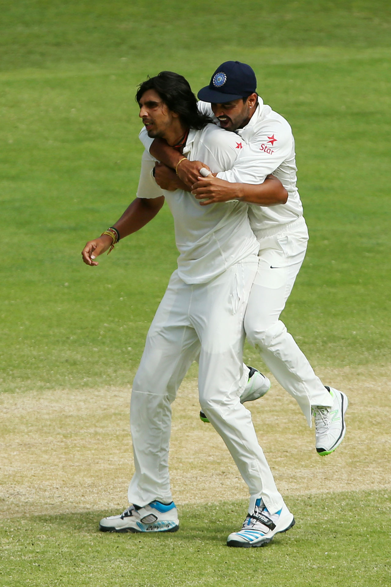 Ishant Sharma provided some resistance for India, Australia v India, 2nd Test, Brisbane, 4th day, December 20, 2014