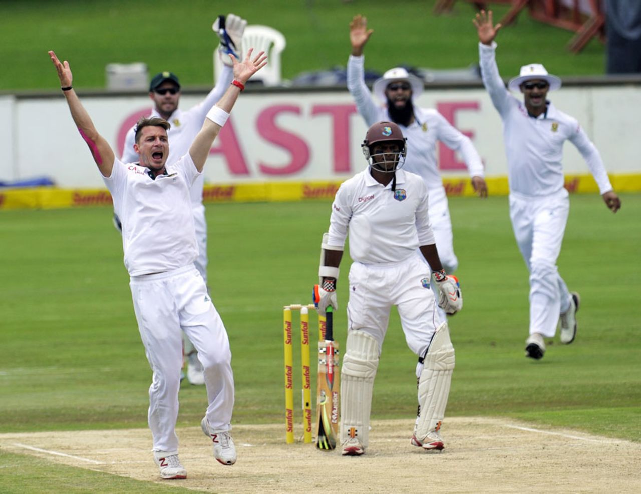 Dale Steyn celebrates after getting Shivnarine Chanderpaul out caught behind, South Africa v West Indies, 1st Test, Centurion, 4th day, December 20, 2014