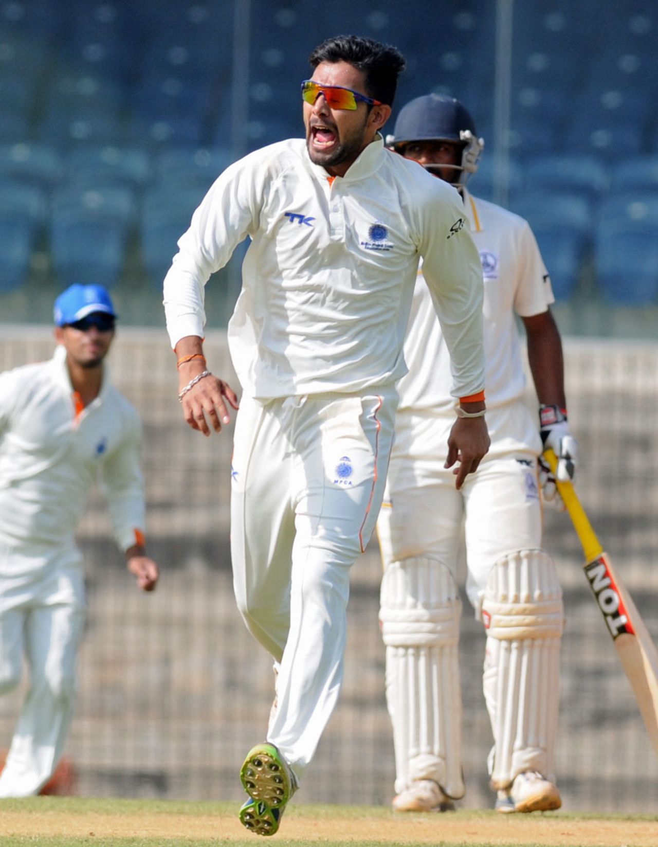 Ankit Sharma scored a half-century and took four wickets on the second day, Tamil Nadu v Madhya Pradesh, Ranji Trophy, Group A, Chennai, 2nd day, December 22, 2014