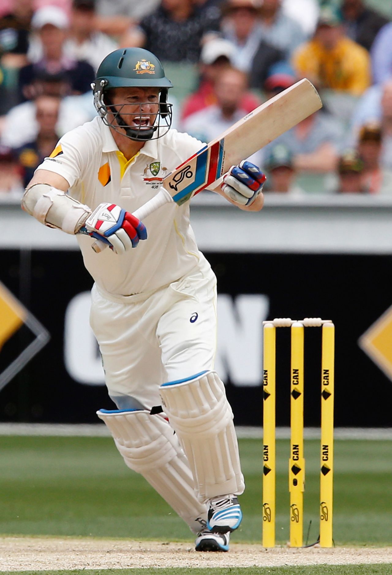 Chris Rogers sets off on a run, Australia v India, 3rd Test, Melbourne, 1st day, December 26, 2014