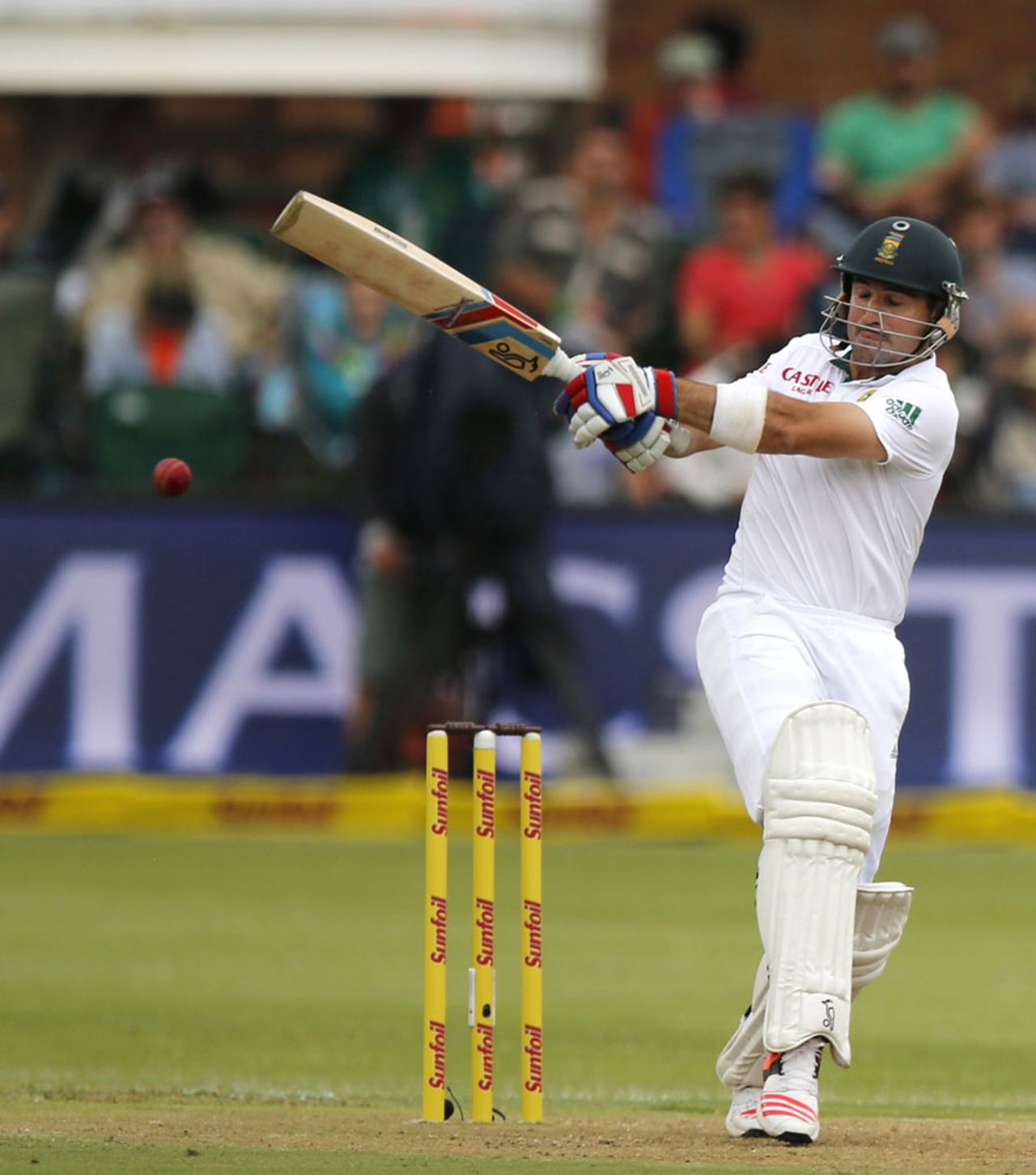 Dean Elgar pulls away, South Africa v West Indies, 2nd Test, Port Elizabeth, 1st day, December 26, 2014