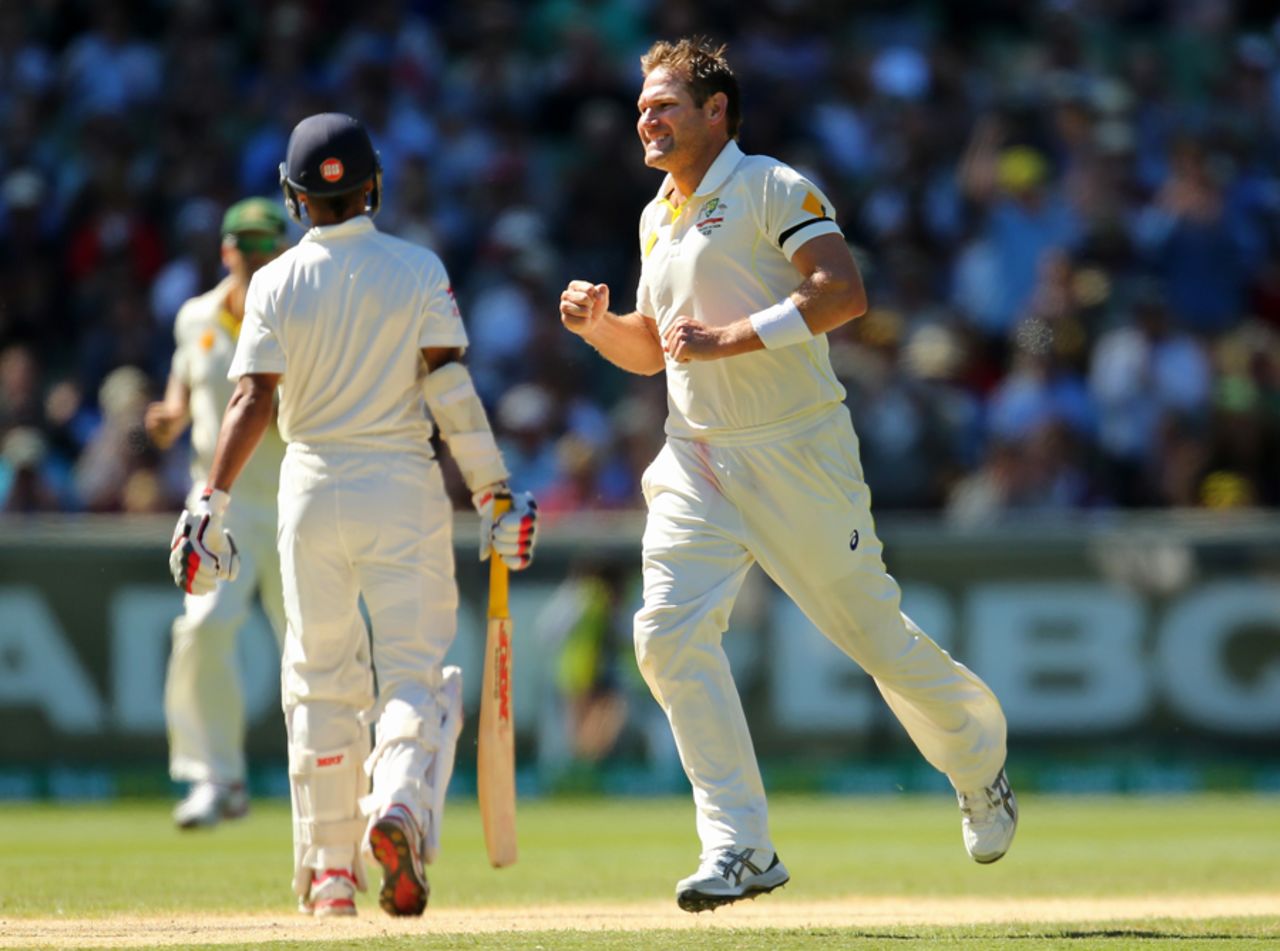 Ryan Harris celebrates Shikhar Dhawan's wicket, Australia v India, 3rd Test, Melbourne, 2nd day, December 27, 2014