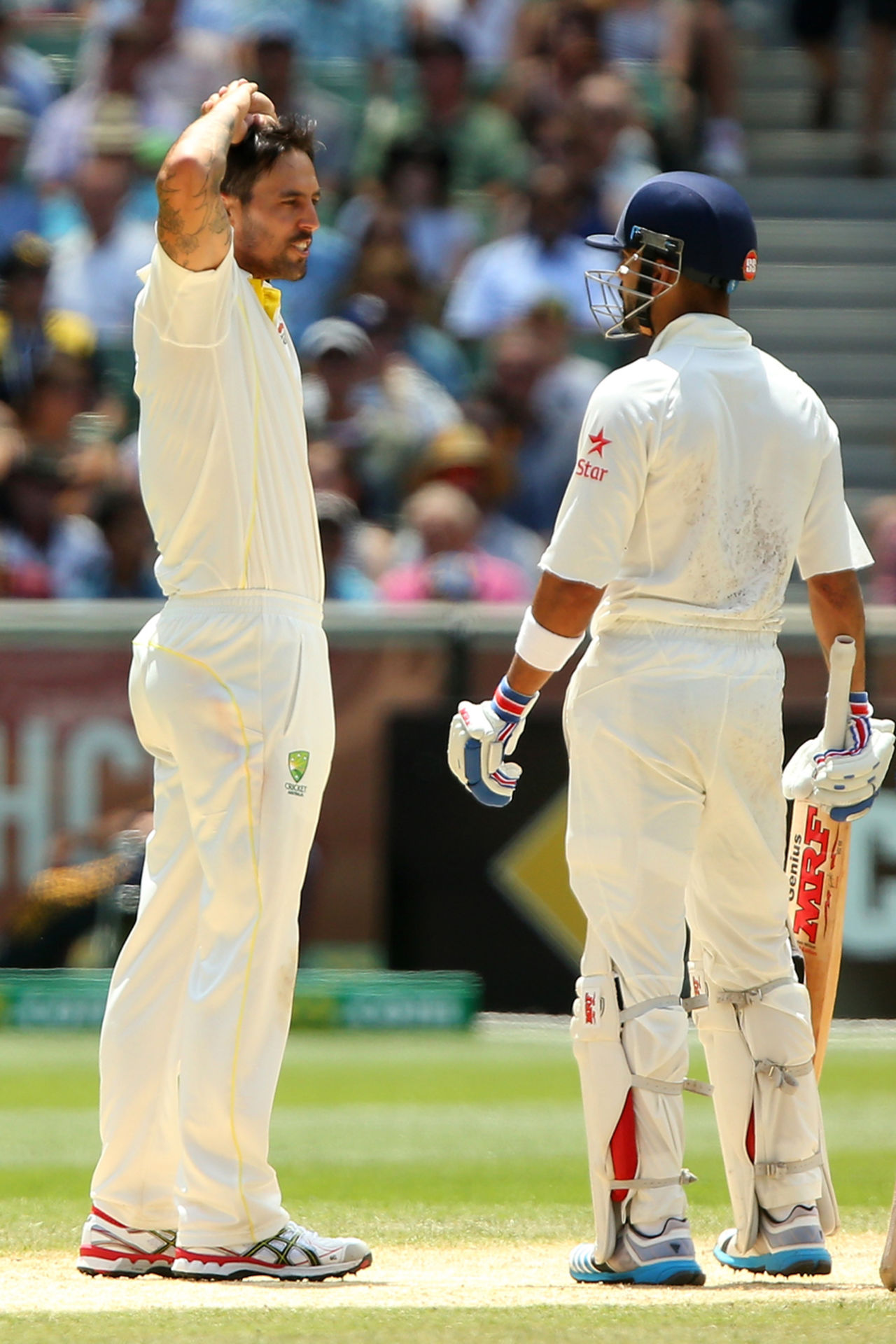 Mitchell Johnson and Virat Kohli exchange words, Australia v India, 3rd Test, Melbourne, 3rd day, December 28, 2014