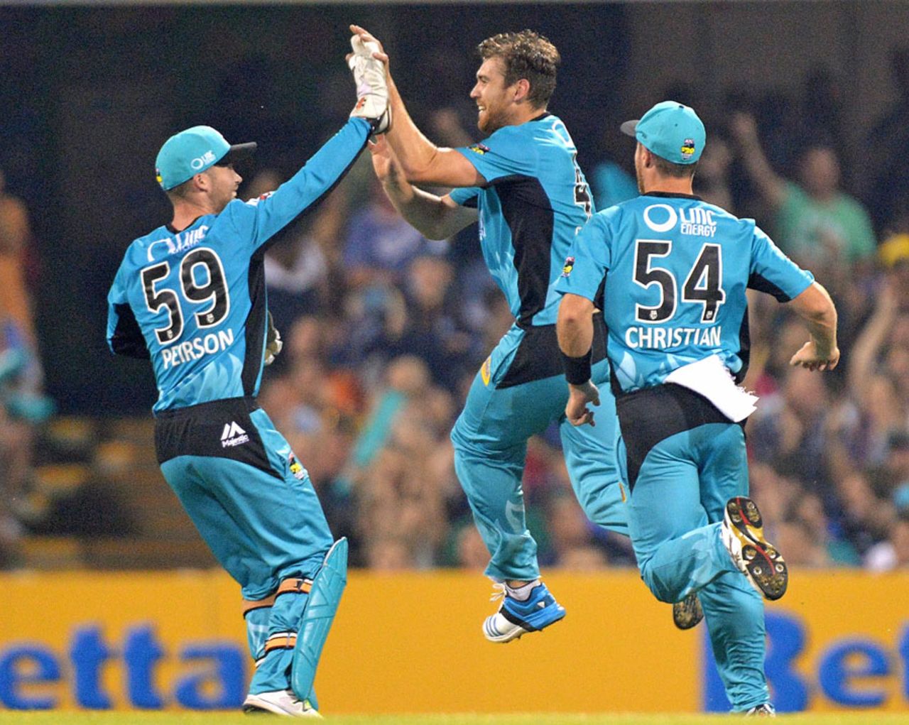 Ryan Duffield rattled the Stars top order with quick wickets, Brisbane Heat v Melbourne Stars, Big Bash League 2014-15, Brisbane, December 28, 2014