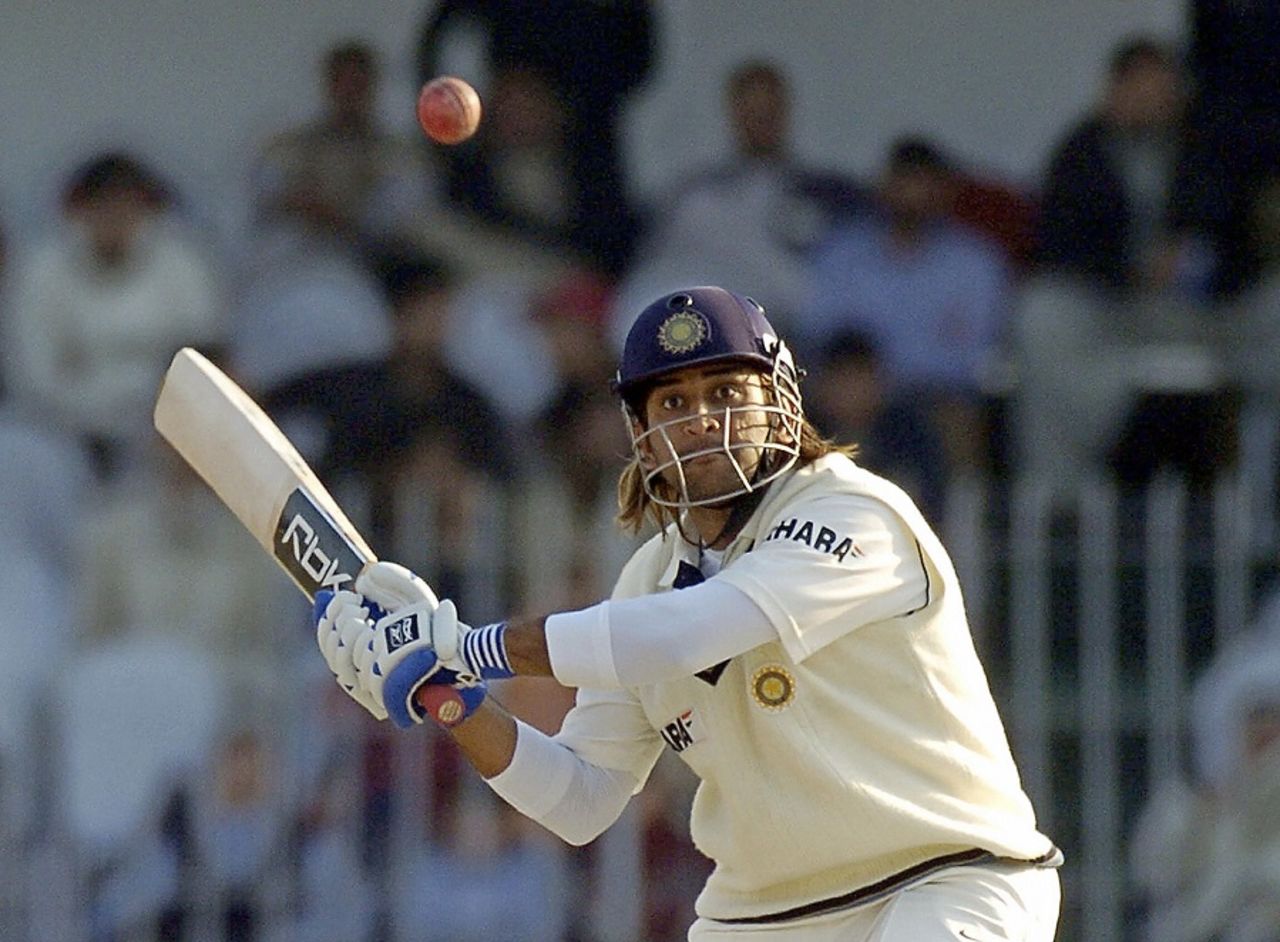 MS Dhoni lines up a ball, India v Pakistan, 2nd Test, Faisalabad, 3rd day, January 23, 2006