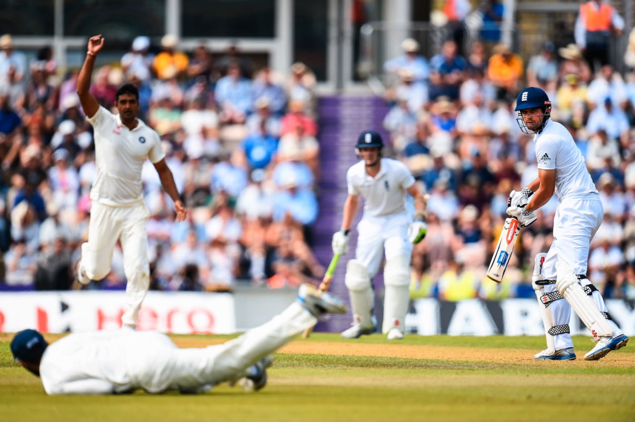 Alastair Cook was dropped by Ravindra Jadeja off Pankaj Singh, England v India, 3rd Investec Test, Ageas Bowl, 1st day, July 27, 2014