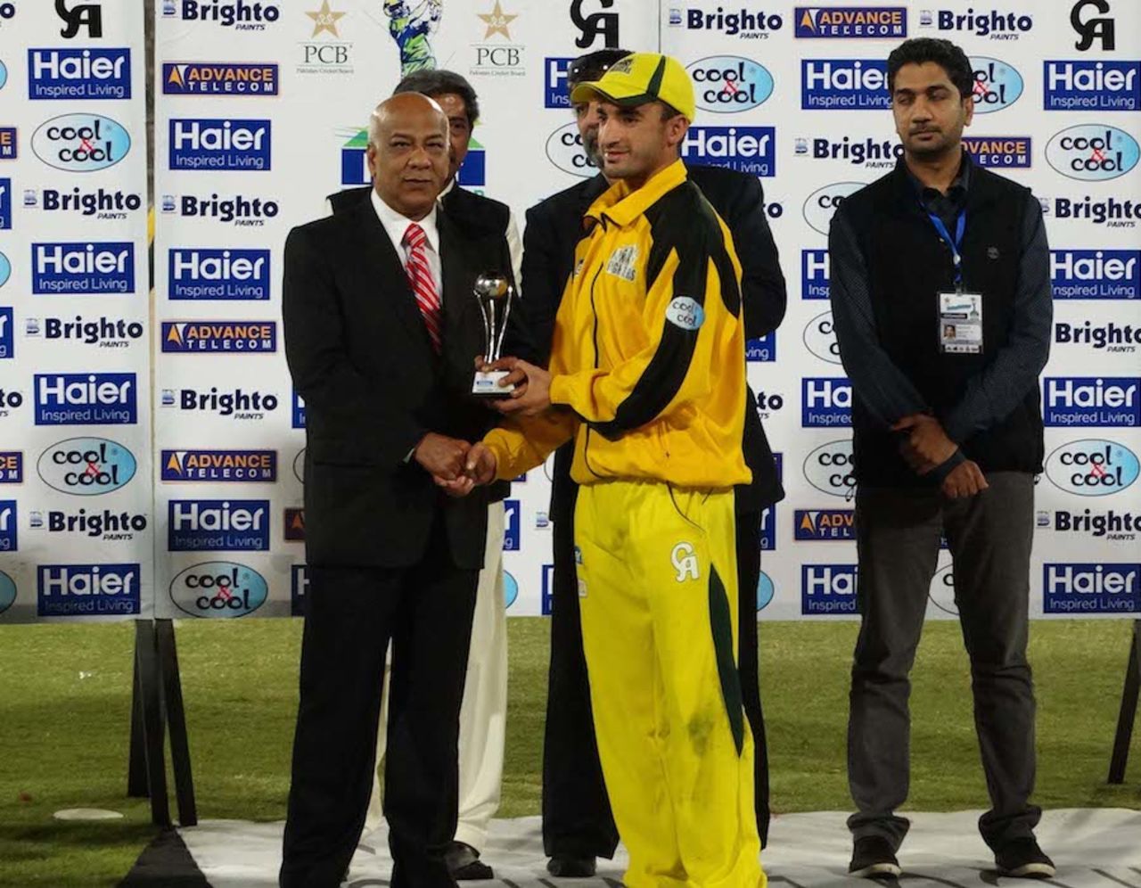 Zafar Gohar was named Man of the Match for his 4 for 37, Baluchistan Warriors v Khyber-Pakhtunkhwa Fighters, Pentangular One Day Cup, Karachi, January 3, 2015