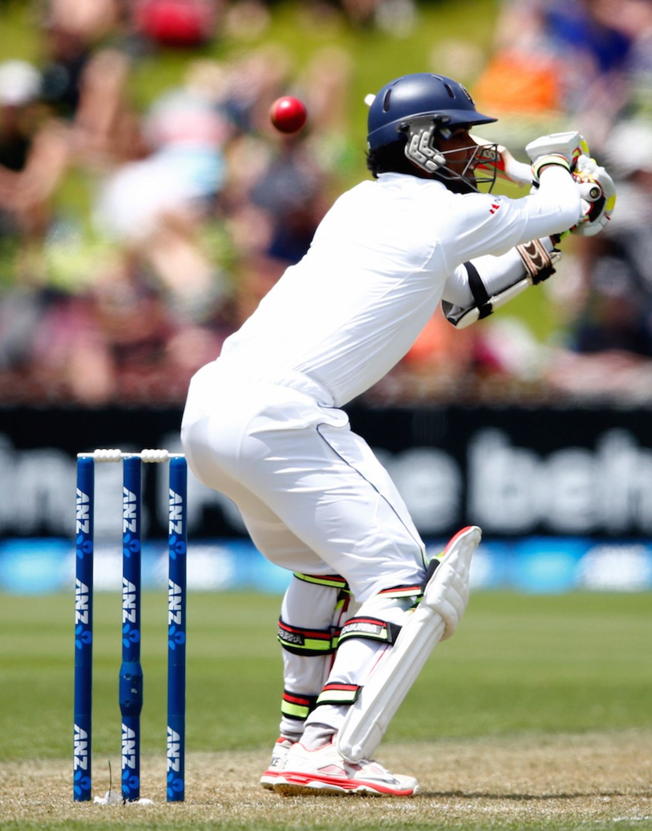 Dinesh Chandimal is beaten outside off, New Zealand v Sri Lanka, 2nd Test, Wellington, 2nd day, January 4, 2015