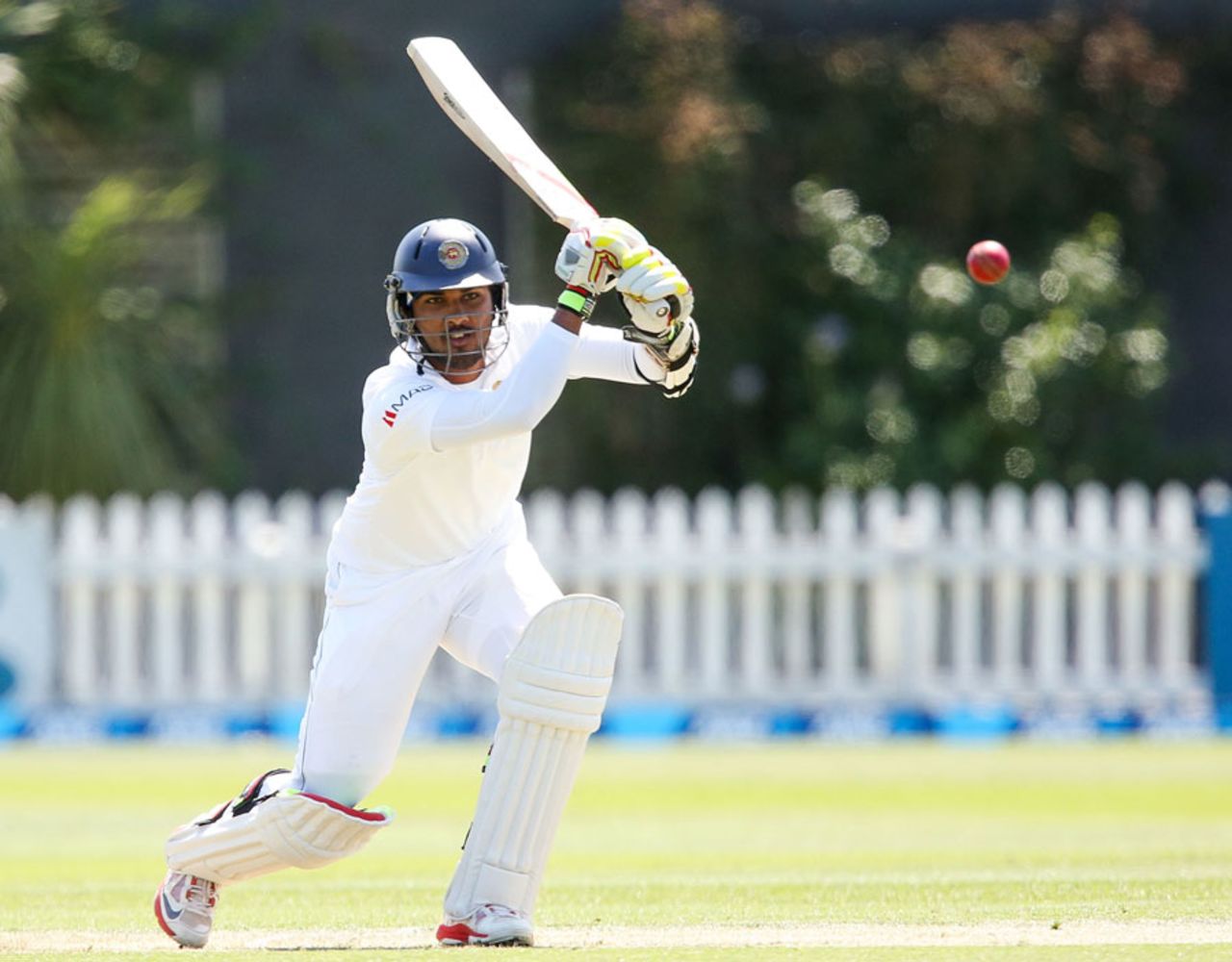 Dinesh Chandimal drives on the off side, New Zealand v Sri Lanka, 2nd Test, Wellington, 2nd day, January 4, 2015