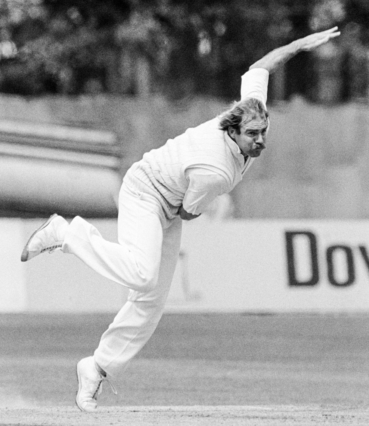 Garth le Roux bowls for Sussex, Kent v Sussex, County Championship, Dartford, 3rd day, May 22, 1987