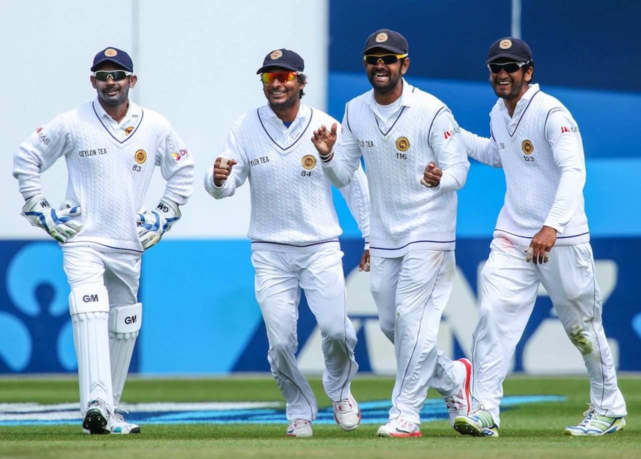 The Sri Lankans celebrate a wicket, New Zealand v Sri Lanka, 2nd Test, Wellington, 3rd day, January 5, 2015