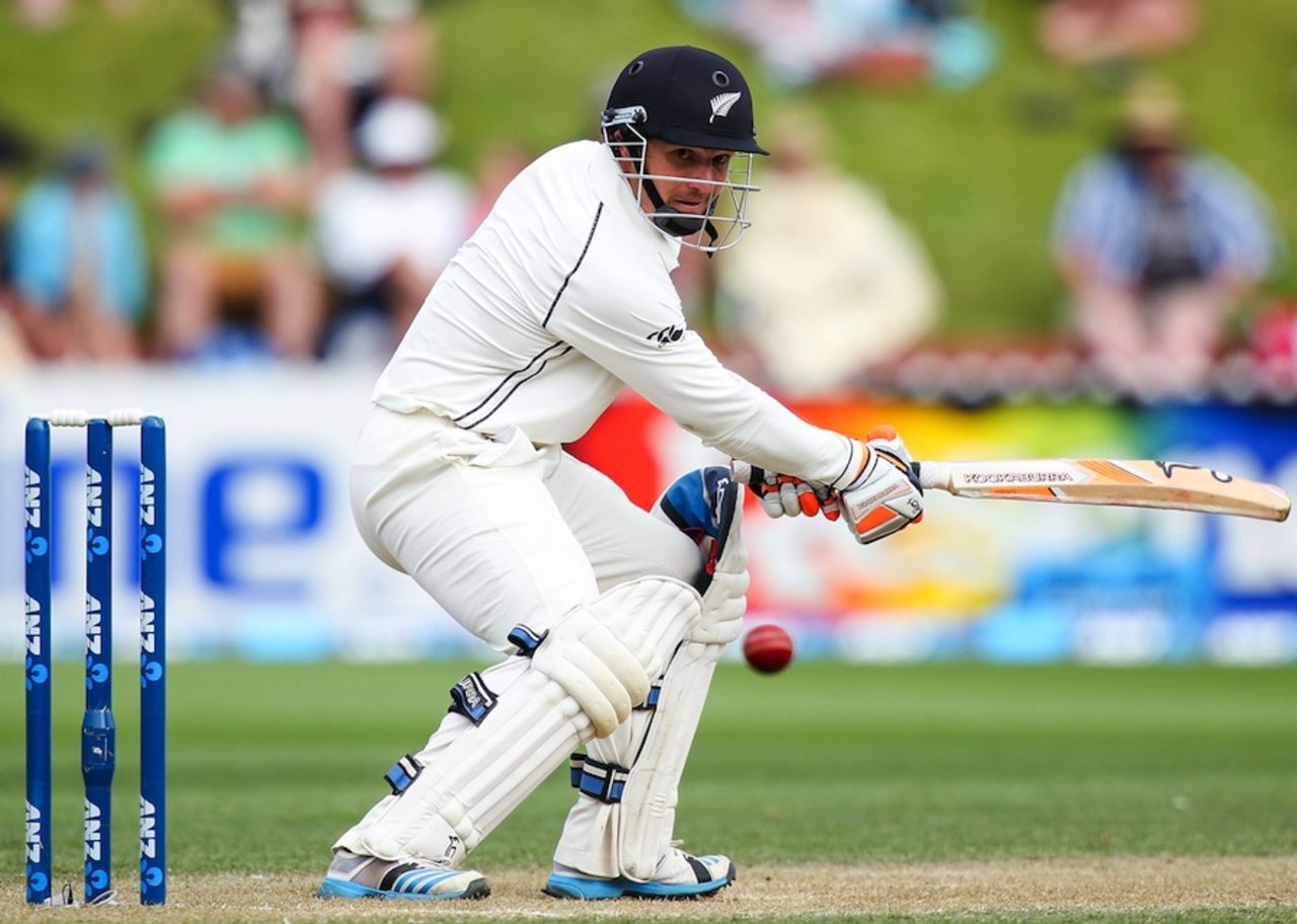 BJ Watling plays the cut, New Zealand v Sri Lanka, 2nd Test, Wellington, 3rd day, January 5, 2015
