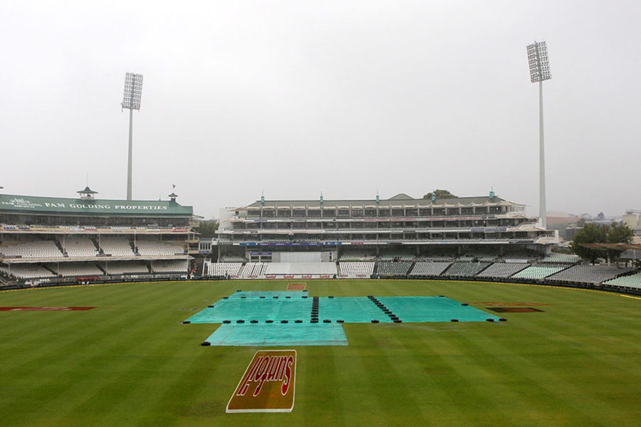 Rain wiped out the morning session on the second day, South Africa v West Indies, 3rd Test, Cape Town, 4th day, January 5, 2014