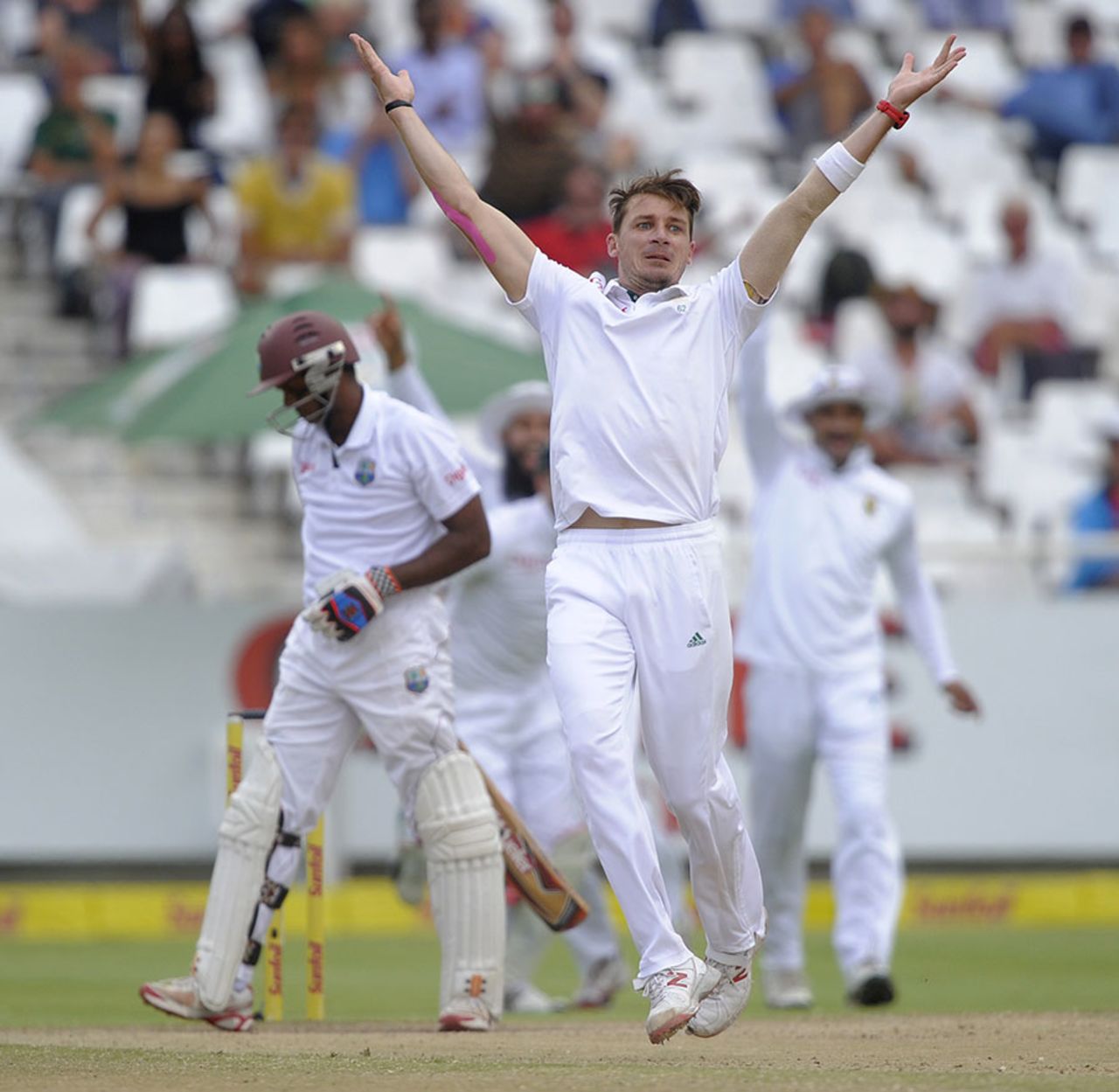 Dale Steyn had a caught behind appeal against Shivnarine Chanderpaul overturned on review, South Africa v West Indies, 3rd Test, Cape Town, 4th day, January 5, 2014