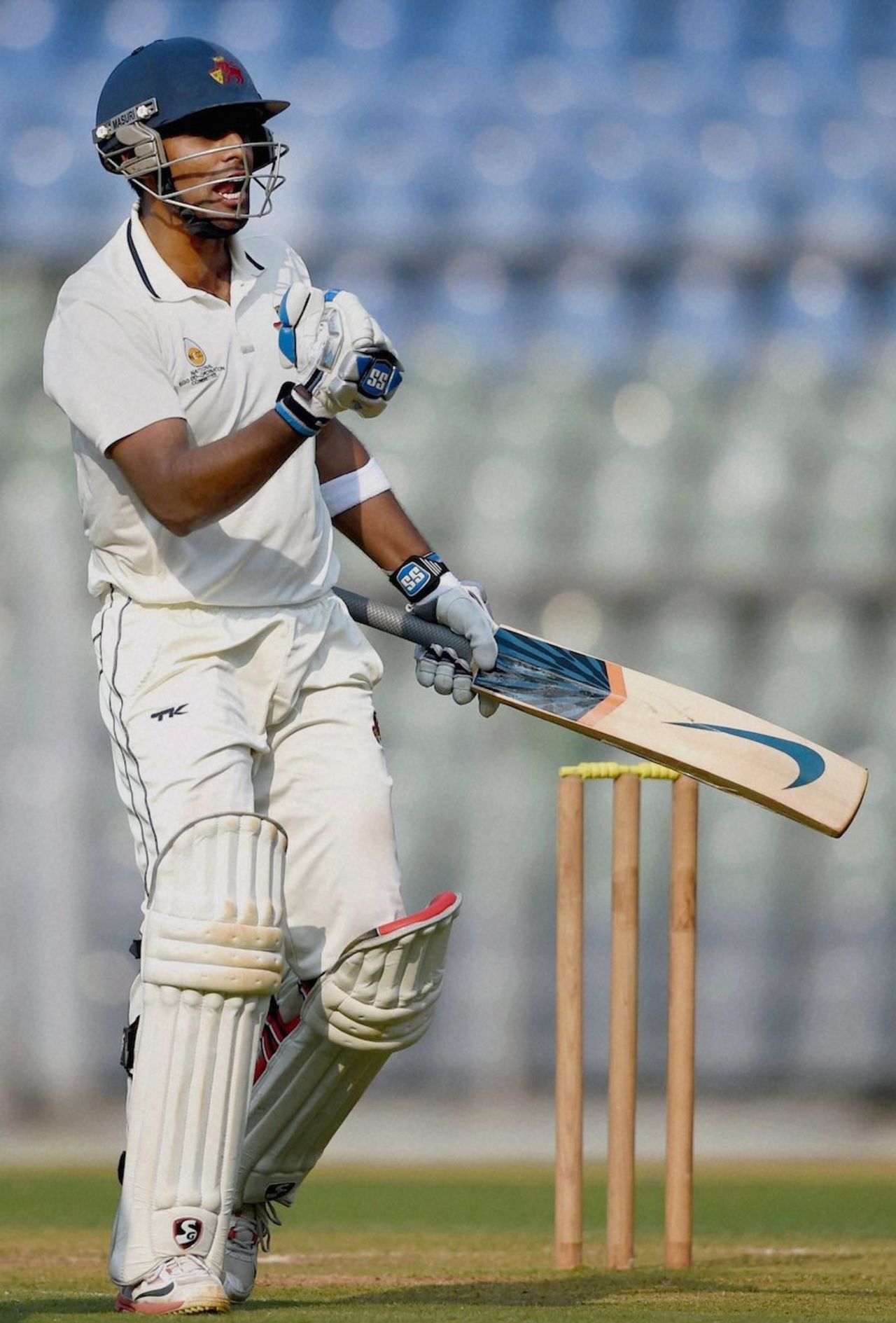 Suryakumar Yadav is pumped after scoring a hundred, Mumbai v Madhya Pradesh, Ranji Trophy 2014-15, Group A, Mumbai, January 5, 2015