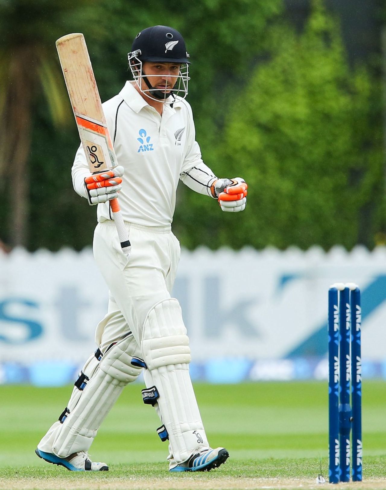 BJ Watling brings up his fifty, New Zealand v Sri Lanka, 2nd Test, Wellington, 4th day, January 6, 2015