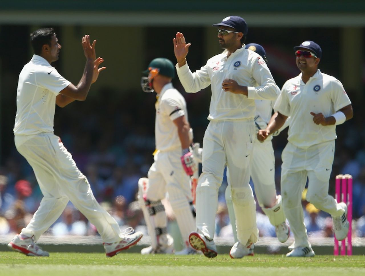 R Ashwin celebrates David Warner's wicket, Australia v India, 4th Test, Sydney, 1st day, January 6, 2015