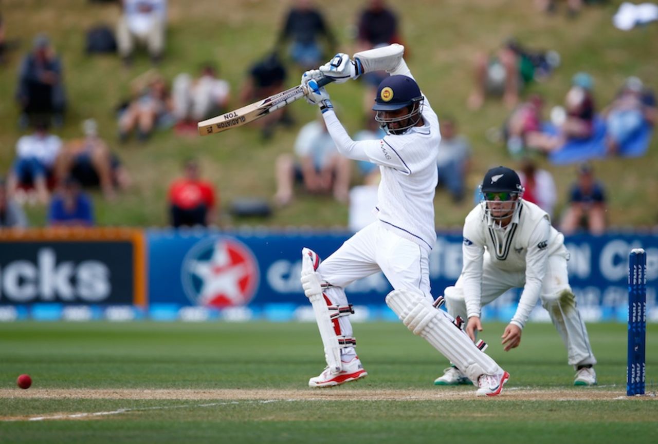 Lahiru Thirimanne drives on the off side, New Zealand v Sri Lanka, 2nd Test, Wellington, 5th day, January 7, 2015