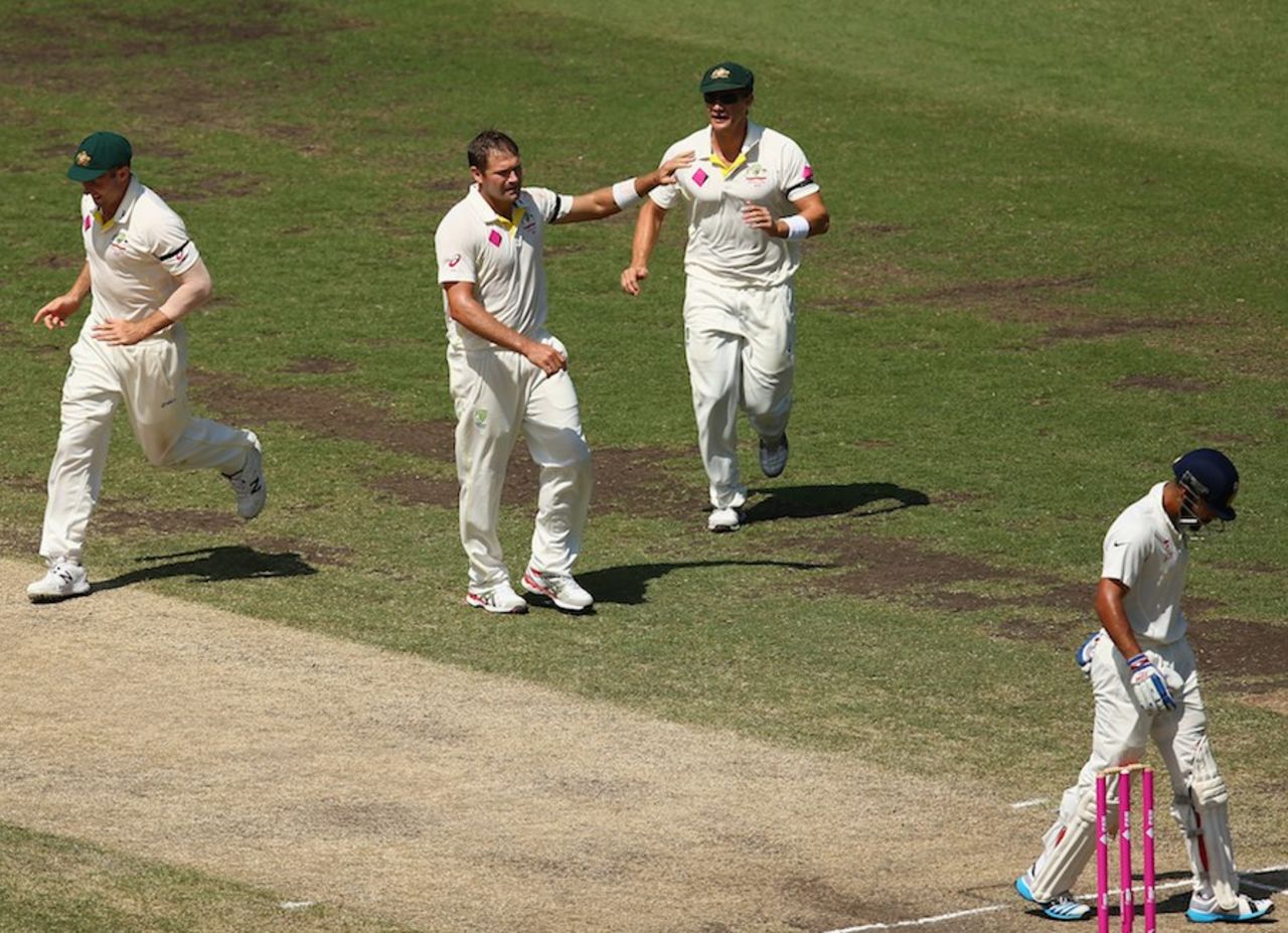 Ryan Harris dismissed Virat Kohli early on the fourth morning, Australia v India, 4th Test, Sydney, 4th day, January 9, 2015
