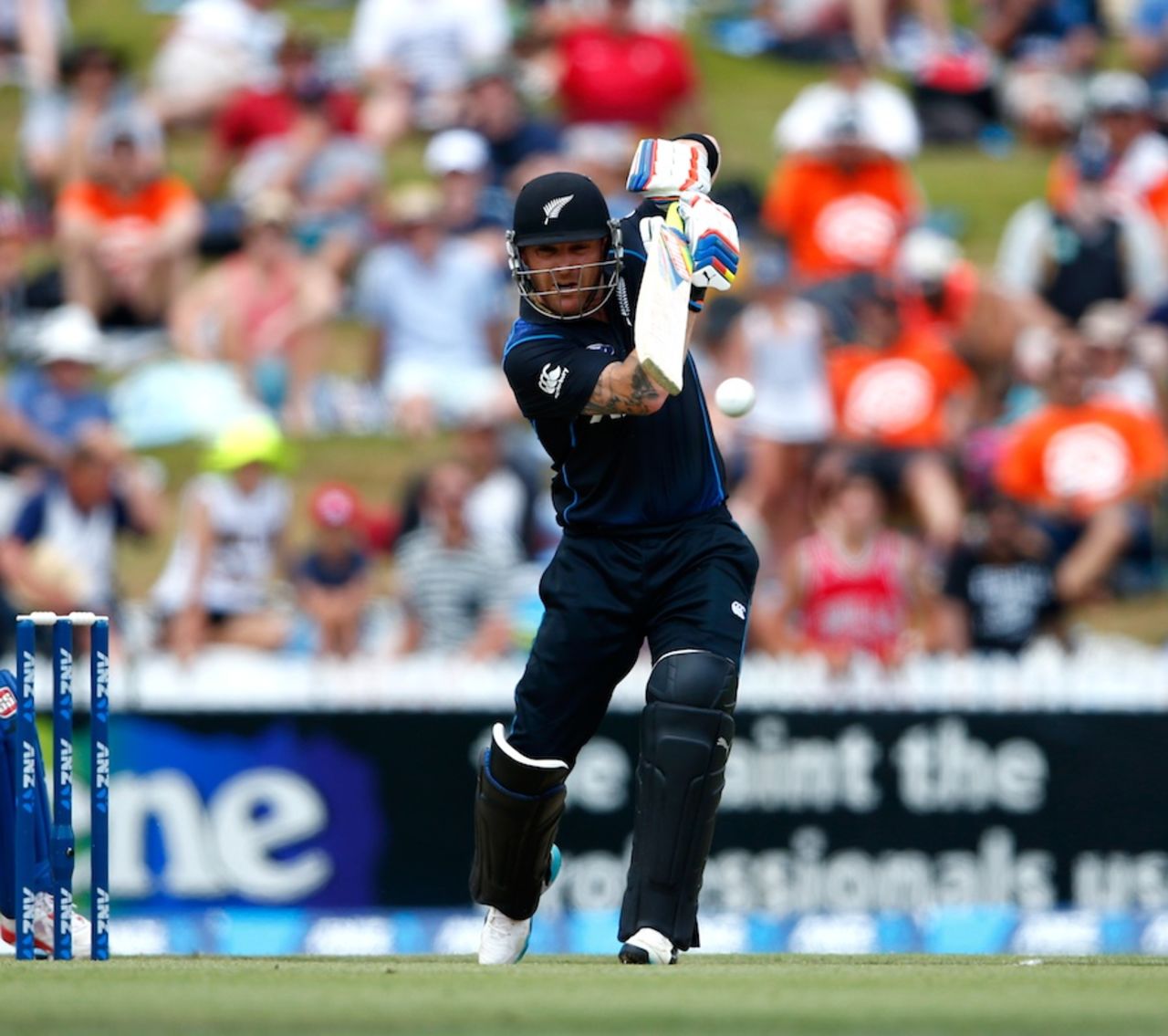 Brendon McCullum got New Zealand off to a brisk start, New Zealand v Sri Lanka, 2nd ODI, Hamilton, January 15, 2015