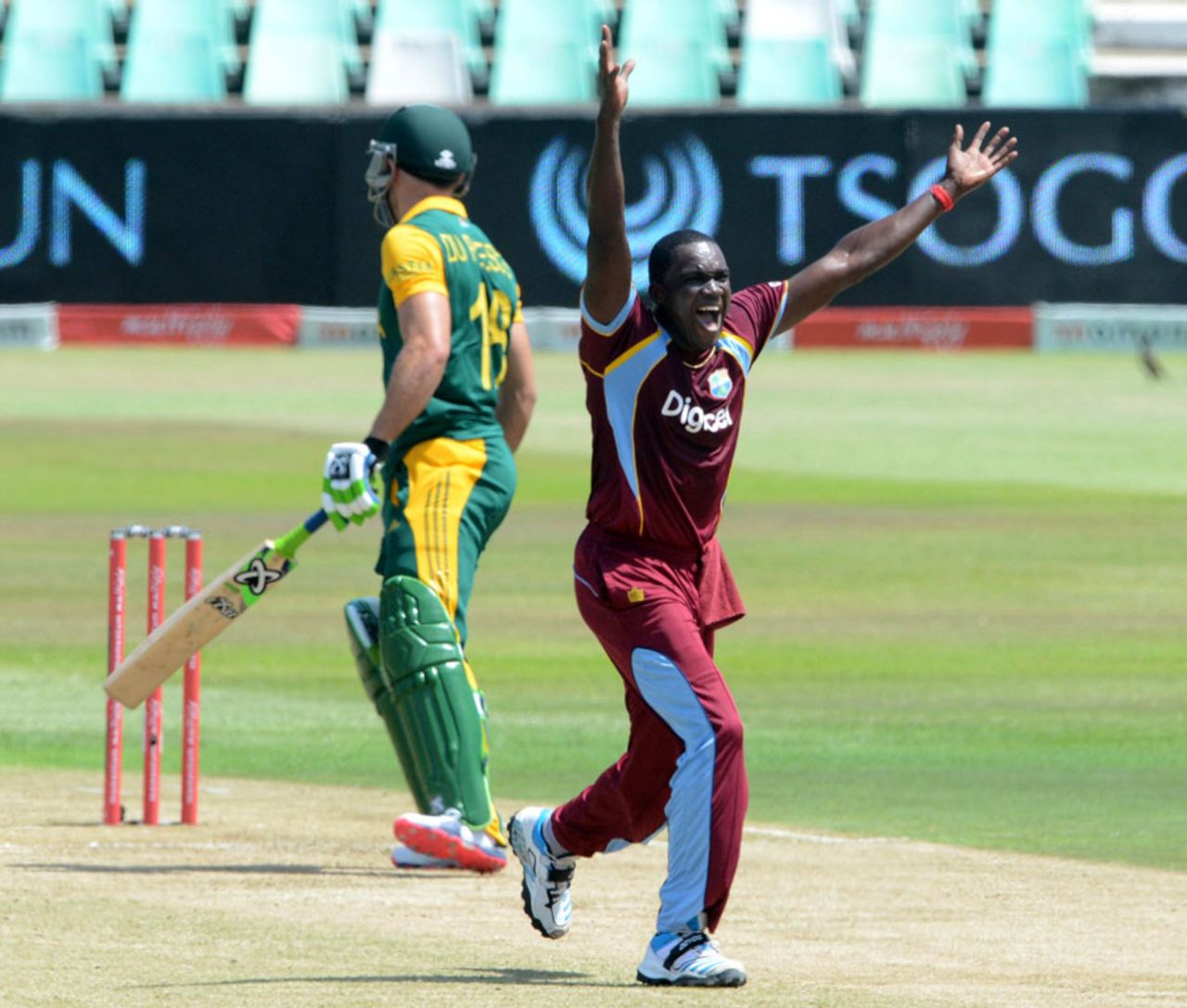 Jerome Taylor trapped Faf du Plessis for a duck, South Africa v West Indies, 1st ODI, Durban, January 16, 2015