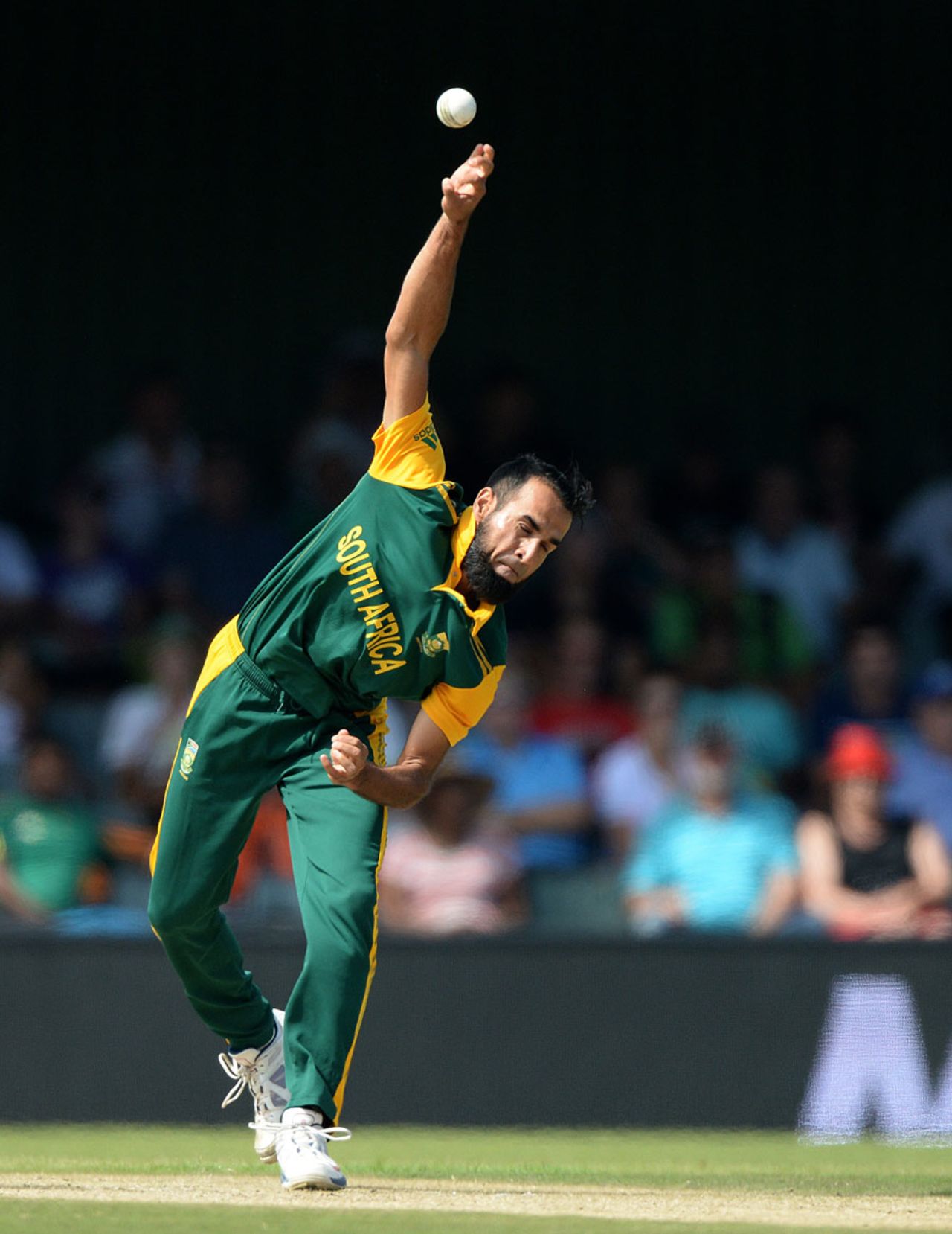 Imran Tahir helped himself to four wickets, South Africa v West Indies, 3rd ODI, East London, January 21, 2015