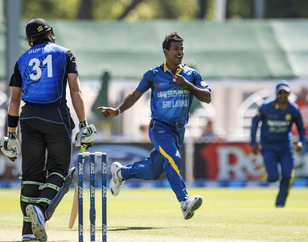Nuwan Kulasekara had Martin Guptill caught behind first ball , New Zealand v Sri Lanka, 5th ODI, Dunedin, January 23, 2015