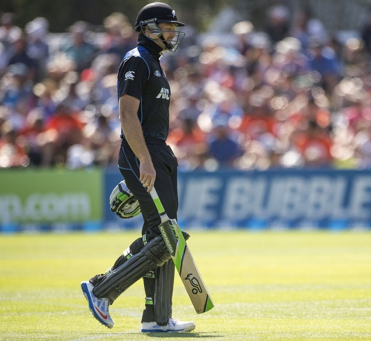 Martin Guptill walks back after his dismissal for a duck , New Zealand v Sri Lanka, 5th ODI, Dunedin, January 23, 2015