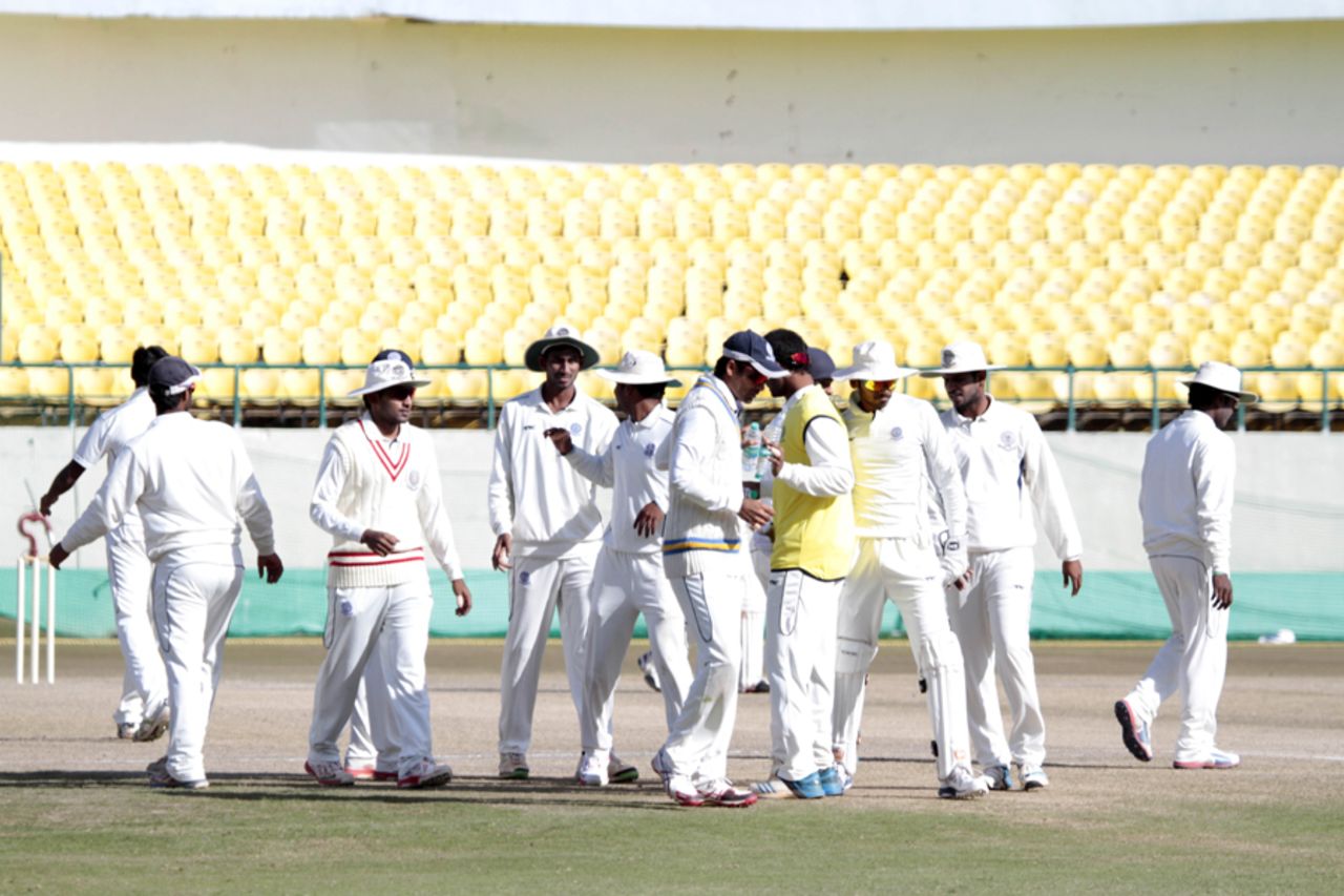 Andhra get together after the dismissal of Himachal's Abhimanyu Rana, Himachal Pradesh v Andhra, Ranji Trophy, Group C, Dharamsala, 4th day, January 24, 2015